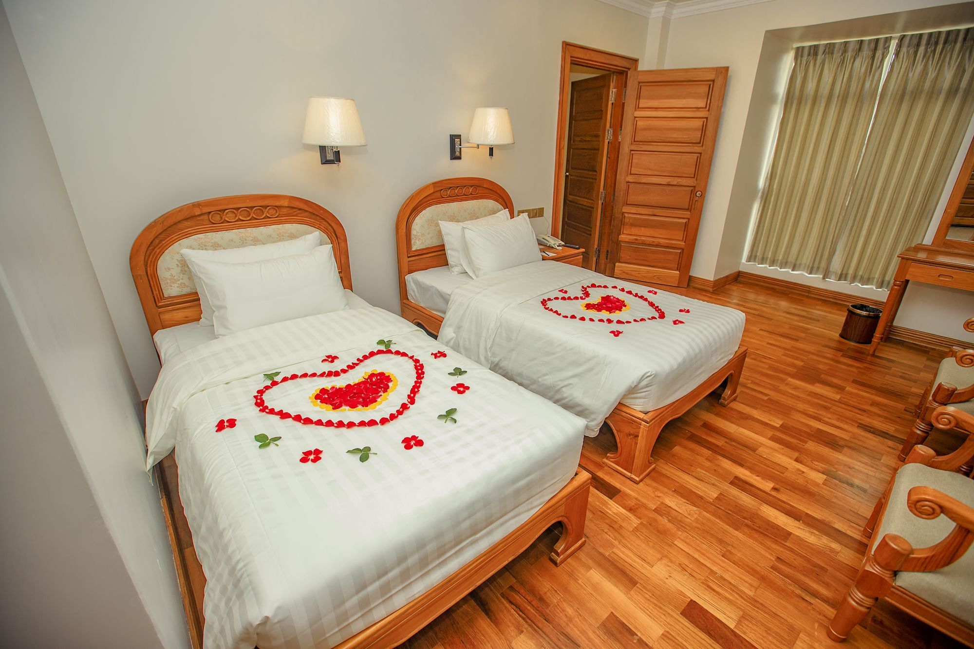 Mandalay Lodge Hotel Esterno foto